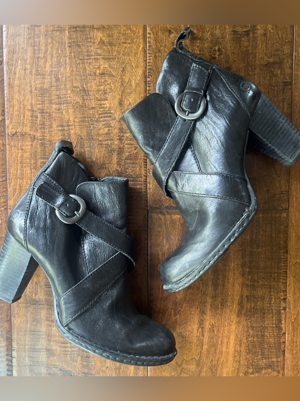 Børn Shola black leather harness ankle boots with cross cross straps Sz. 8